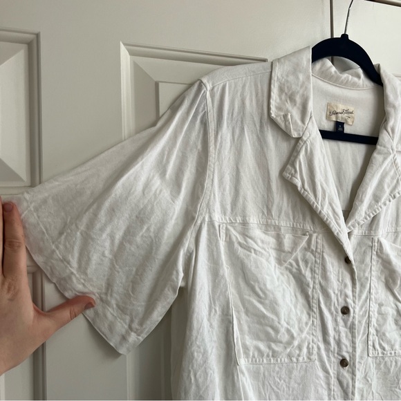 Universal Thread Crop Top Linen Button Down - Picture 2 of 4